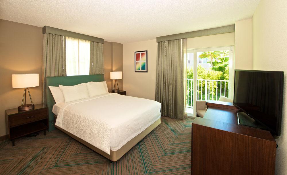 Residence Inn Miami Coconut Grove Экстерьер фото