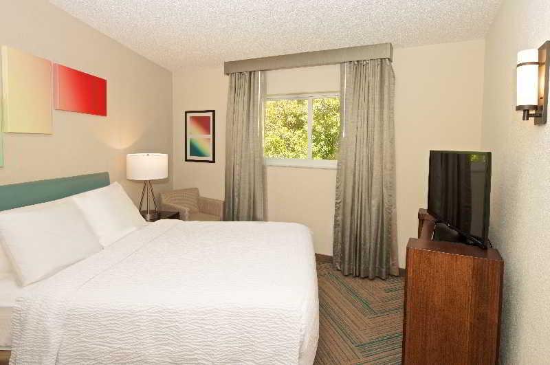 Residence Inn Miami Coconut Grove Экстерьер фото