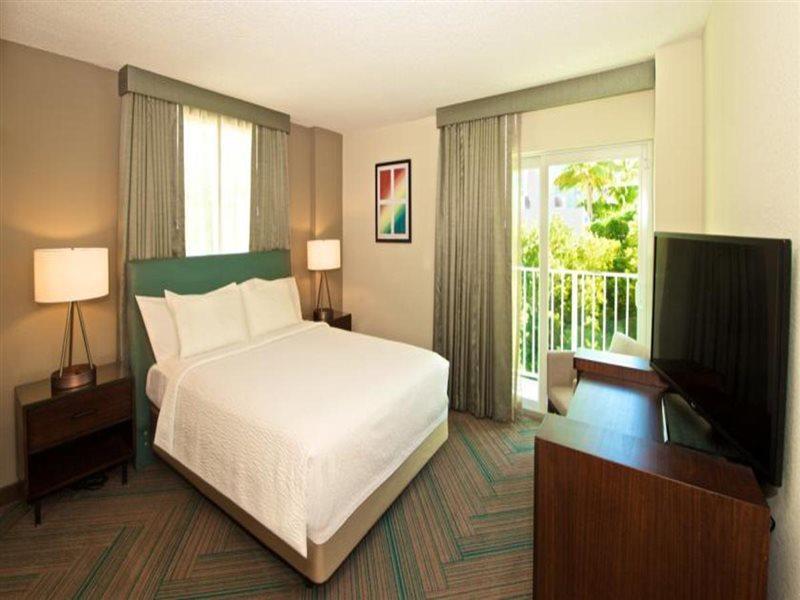 Residence Inn Miami Coconut Grove Экстерьер фото