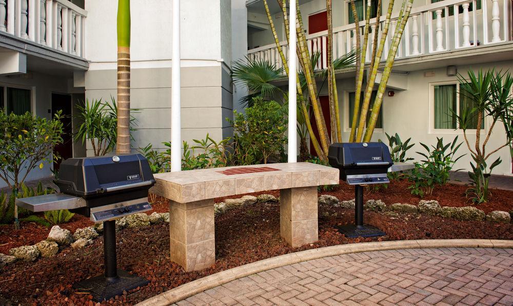 Residence Inn Miami Coconut Grove Экстерьер фото