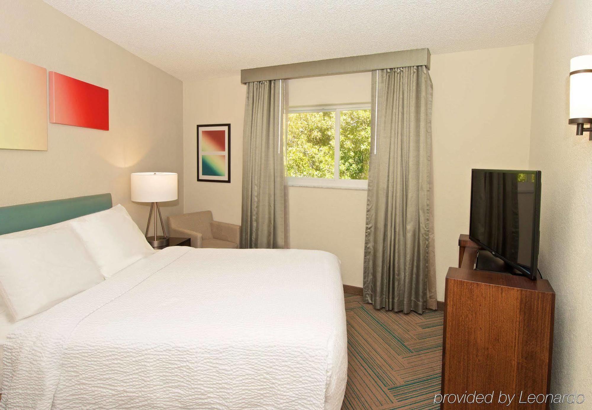 Residence Inn Miami Coconut Grove Экстерьер фото