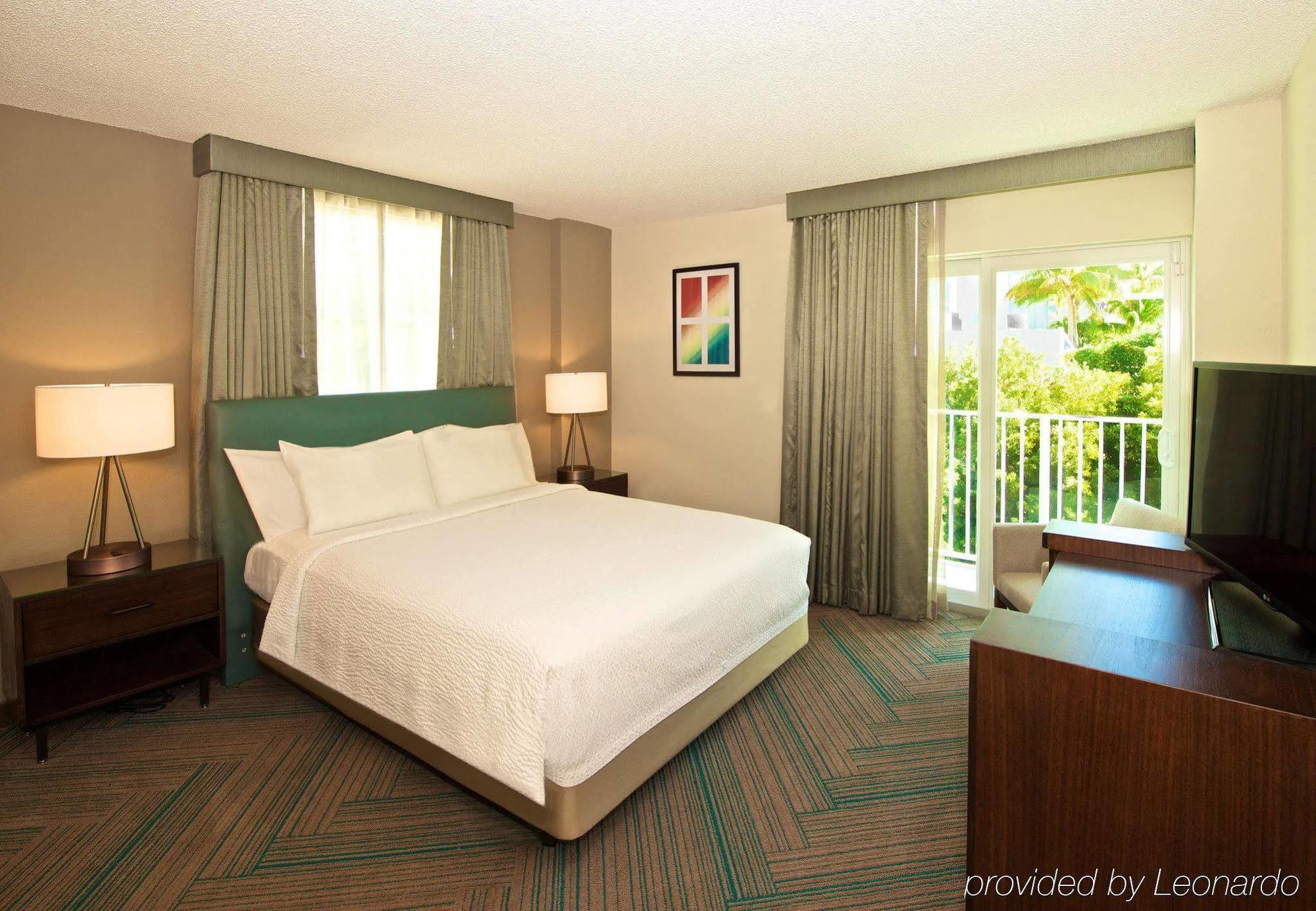 Residence Inn Miami Coconut Grove Экстерьер фото