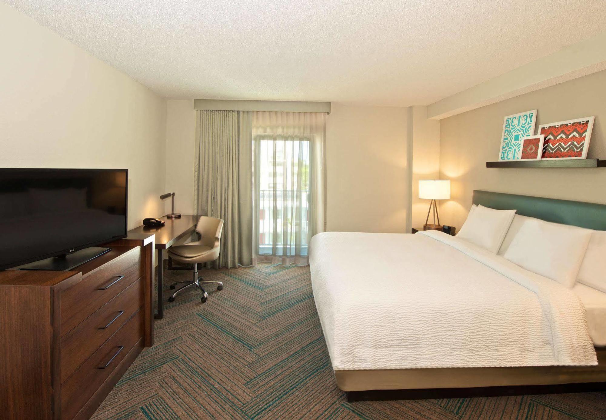 Residence Inn Miami Coconut Grove Экстерьер фото